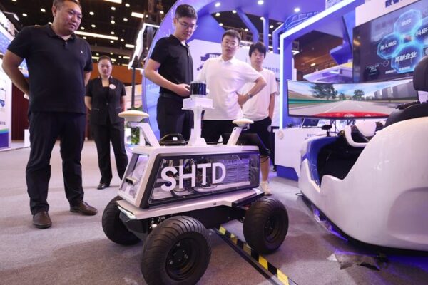 China Issues 16,000 Test Licenses for Autonomous Vehicles 🚗🤖 China_Issues_16_000_Test_Licenses_for_Autonomous_Vehicles___