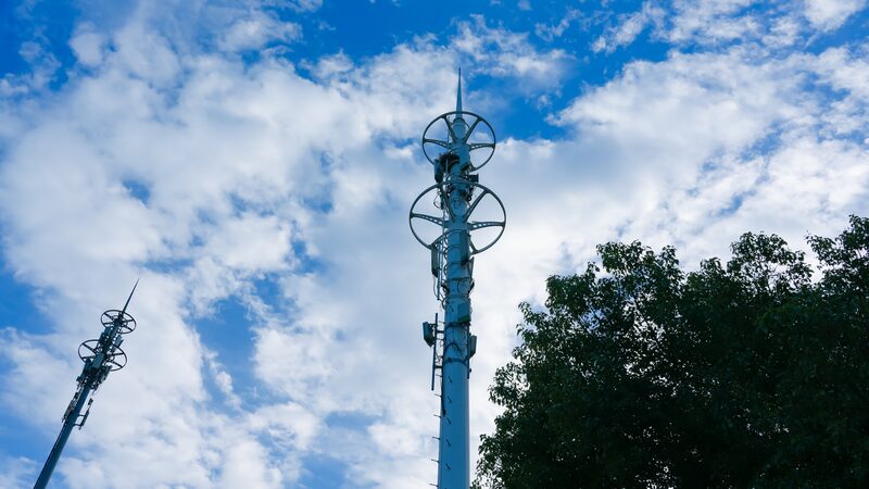 China_Leads_the_5G_Revolution_with_Over_3_8_Million_Base_Stations__ - News for amigos, by amigos China_Leads_the_5G_Revolution_with_Over_3_8_Million_Base_Stations__