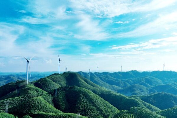 China Powers Up Global Clean Energy: $676B Investment Sparks New Era 🌏⚡ China_Powers_Up_Global_Clean_Energy___676B_Investment_Sparks_New_Era___