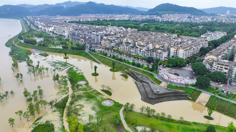 China_Pumps_350_Million_Yuan_into_Flood_Recovery_for_Henan__Shaanxi__and_Sichuan_Provinces - News for amigos, by amigos China_Pumps_350_Million_Yuan_into_Flood_Recovery_for_Henan__Shaanxi__and_Sichuan_Provinces
