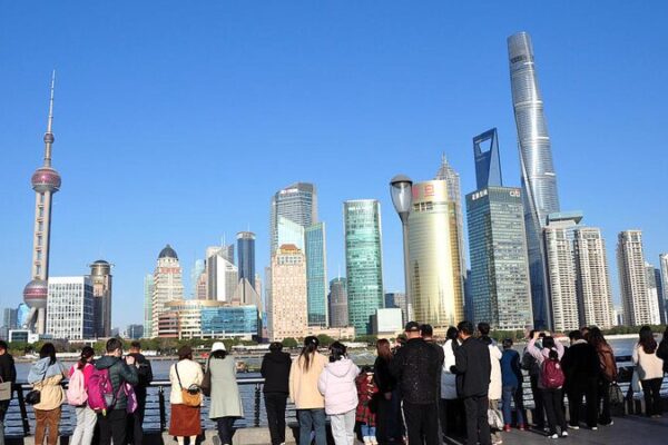 China Rolls Out the Red Carpet: New Policies Woo Foreign Investors China_Rolls_Out_the_Red_Carpet__New_Policies_Woo_Foreign_Investors