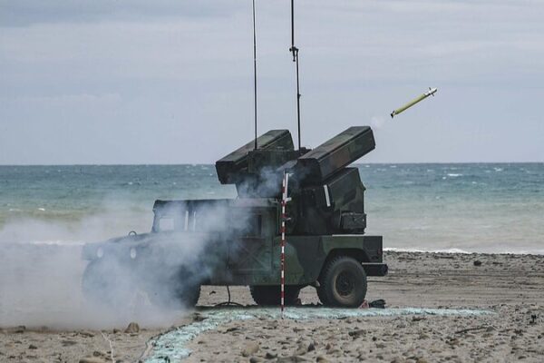 China Slams U.S. Weapons Sales to Taiwan: Wasting Hard-Earned Money 💸 China_Slams_U_S__Weapons_Sales_to_Taiwan__Wasting_Hard_Earned_Money__