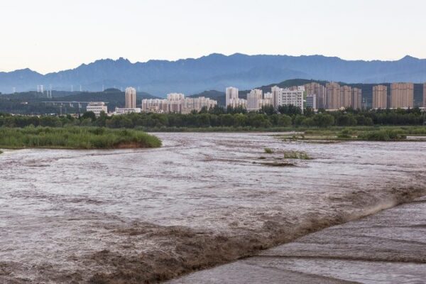 China_Steps_Up_Flood_Response_in_Shaanxi_Province__