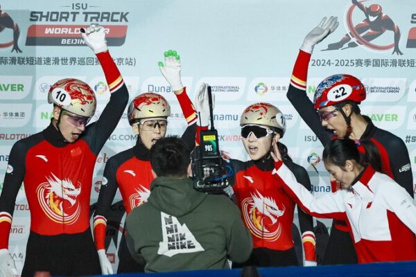 China Strikes Gold Twice on Final Day of ISU Short Track Tour in Beijing 🥇🏆 China_Strikes_Gold_Twice_on_Final_Day_of_ISU_Short_Track_Tour_in_Beijing___