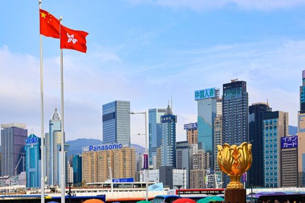 China Vows Strong Response if U.S. Restricts Visas for Hong Kong Officials 🇨🇳🛂 China_Vows_Strong_Response_if_U_S__Restricts_Visas_for_Hong_Kong_Officials____
