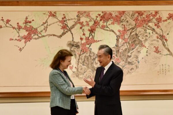 China and Argentina Strengthen Friendship at the UN General Assembly 🌎 China_and_Argentina_Strengthen_Friendship_at_the_UN_General_Assembly__