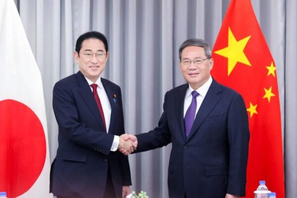 🤝 China and Japan to Boost Economic Ties with New High-Level Talks __China_and_Japan_to_Boost_Economic_Ties_with_New_High_Level_Talks