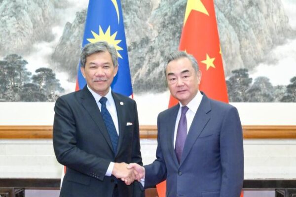 China and Malaysia Strengthen Bonds: Wang Yi Meets Malaysian Counterpart 🤝 China_and_Malaysia_Strengthen_Bonds__Wang_Yi_Meets_Malaysian_Counterpart__