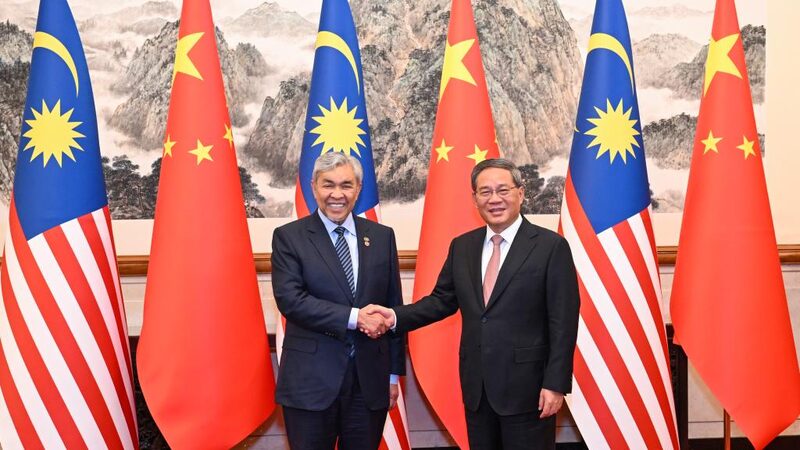 China_and_Malaysia_Strengthen_East_Asian_Unity______ - News for amigos, by amigos China_and_Malaysia_Strengthen_East_Asian_Unity______