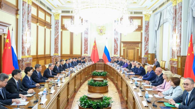 China_and_Russia_Set_to_Boost_Trade_Ties__ - News for amigos, by amigos China_and_Russia_Set_to_Boost_Trade_Ties__