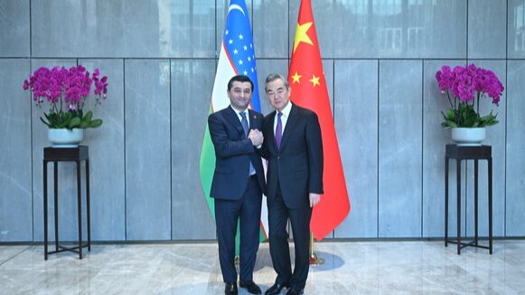 China and Uzbekistan Ink Visa-Free Travel Deal to Boost Ties 🚄🌏 China_and_Uzbekistan_Ink_Visa_Free_Travel_Deal_to_Boost_Ties___