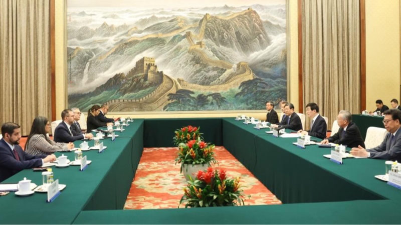 China_and_Venezuela_Boost_Friendship__Top_Advisors_Meet_in_Beijing_____ - News for amigos, by amigos China_and_Venezuela_Boost_Friendship__Top_Advisors_Meet_in_Beijing_____