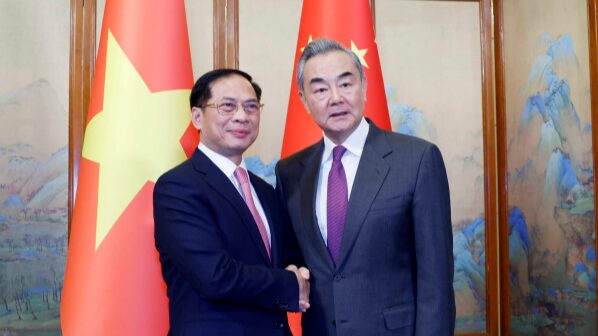 🤝 China and Vietnam Boost Ties for a Shared Future 🌏 __China_and_Vietnam_Boost_Ties_for_a_Shared_Future__