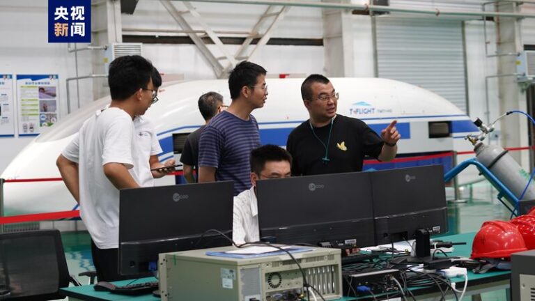 China_s_1_000_km_h_Maglev_Train_Completes_Successful_Test_Run__