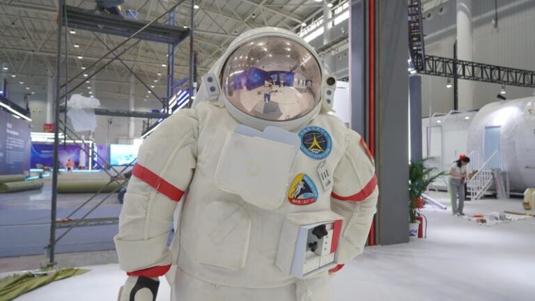 China’s 9th Space Day 2024 Launches in Wuhan 🚀 China_s_9th_Space_Day_2024_Launches_in_Wuhan__ video poster