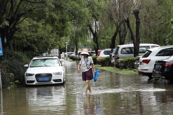 China’s August Weather: Rain Showers and Heat Waves on the Horizon 🌦️🔥 China_s_August_Weather__Rain_Showers_and_Heat_Waves_on_the_Horizon____