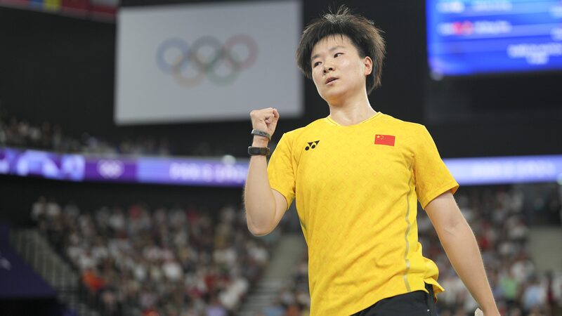 China_s_Badminton_Star_He_Bingjiao_Bids_Farewell_to_International_Courts__ - News for amigos, by amigos China_s_Badminton_Star_He_Bingjiao_Bids_Farewell_to_International_Courts__