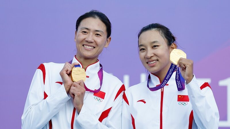 China_s_Beach_Volleyball_Duo_Rise_Again__Xue_Chen___Xia_Xinyi_Aim_for_Paris_Glory____poster - News for amigos, by amigos China_s_Beach_Volleyball_Duo_Rise_Again__Xue_Chen___Xia_Xinyi_Aim_for_Paris_Glory___ video poster