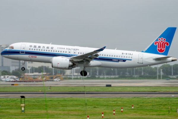 China’s C919 Jet Soars on New Domestic Routes with Three Major Airlines ✈️ China_s_C919_Jet_Soars_on_New_Domestic_Routes_with_Three_Major_Airlines___