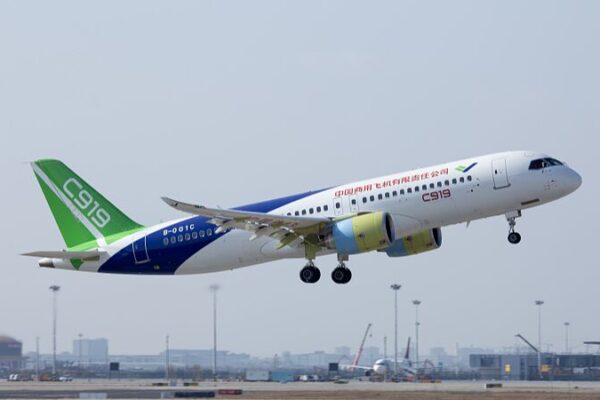 China’s C919 Soars at Singapore Airshow 2024: Innovation Fuels Economic Growth 🚀 China_s_C919_Soars_at_Singapore_Airshow_2024__Innovation_Fuels_Economic_Growth__