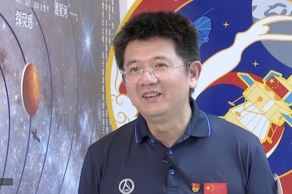 China’s Chang’e-6 Makes Historic Landing on Moon’s Far Side 🌕 China_s_Chang_e_6_Makes_Historic_Landing_on_Moon_s_Far_Side__ video poster