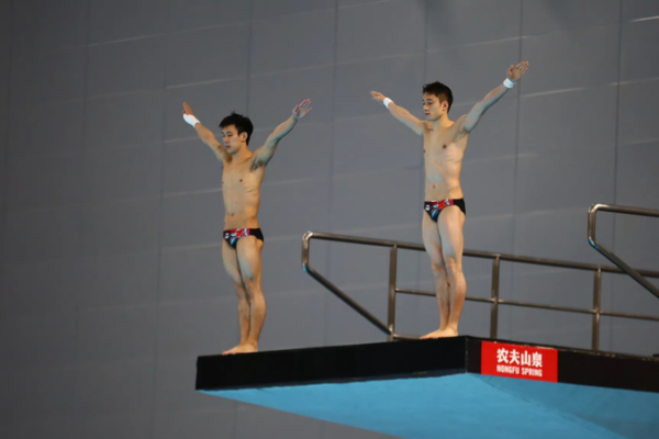 China’s Diving Stars Yang Hao & Lian Junjie Set Sights on Paris Gold 🌟 China_s_Diving_Stars_Yang_Hao___Lian_Junjie_Set_Sights_on_Paris_Gold__ video poster