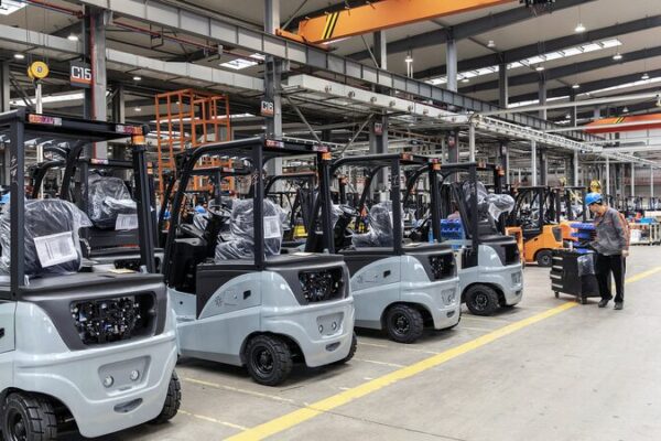 China’s Factory Boom Continues: Manufacturing On The Rise For 2nd Month! 🚀 China_s_Factory_Boom_Continues__Manufacturing_On_The_Rise_For_2nd_Month___
