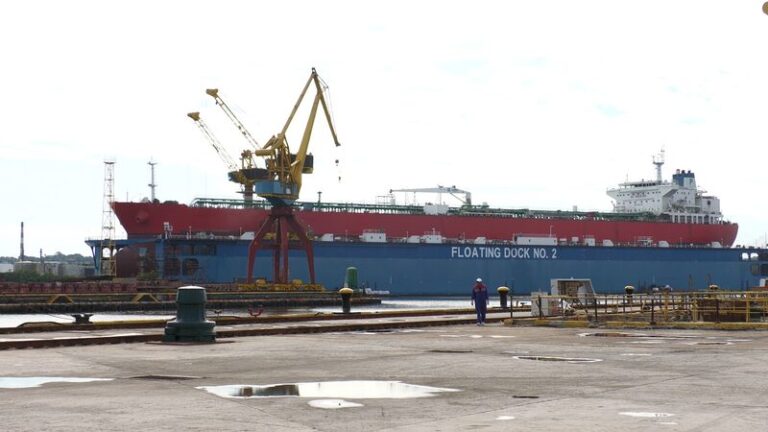 __China_s_Floating_Dock_Anchors_Economic_Growth_in_Cuba_and_Caribbean video poster