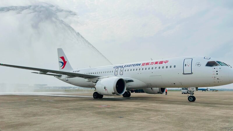 China_s_Homegrown_C919_Jet_Takes_First_Overseas_Flight_to_Hong_Kong___ - News for amigos, by amigos China_s_Homegrown_C919_Jet_Takes_First_Overseas_Flight_to_Hong_Kong___
