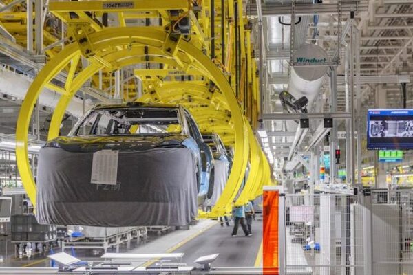 China_s_Industrial_Profits_Rise_4_3__in_First_Four_Months