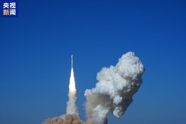 China’s Lijian-1 Rocket Soars with 15 Satellites Onboard 🚀 China_s_Lijian_1_Rocket_Soars_with_15_Satellites_Onboard__