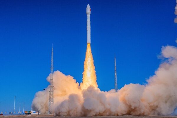 China’s Lijian-1 Y6 Rocket Ready for December Liftoff with 11 Satellites 🚀 China_s_Lijian_1_Y6_Rocket_Ready_for_December_Liftoff_with_11_Satellites__