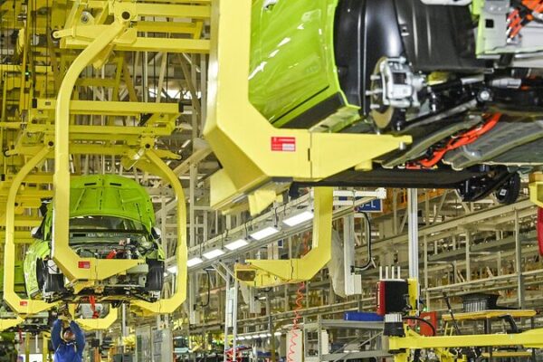 China’s Manufacturing PMI Slightly Down in February Amid Holiday Celebrations 🎎 China_s_Manufacturing_PMI_Slightly_Down_in_February_Amid_Holiday_Celebrations__