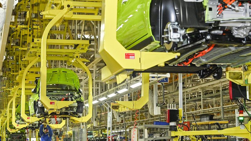China_s_Manufacturing_PMI_Slightly_Down_in_February_Amid_Holiday_Celebrations__ - News for amigos, by amigos China_s_Manufacturing_PMI_Slightly_Down_in_February_Amid_Holiday_Celebrations__