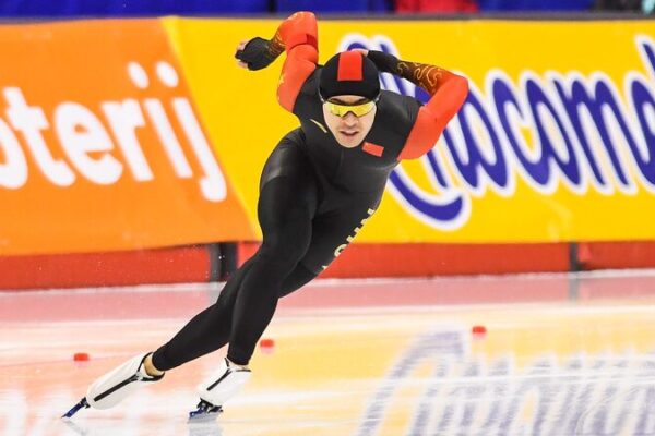 China’s Ning Zhongyan Speeds to Silver at ISU World Cup 🥈 China_s_Ning_Zhongyan_Speeds_to_Silver_at_ISU_World_Cup__