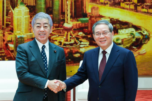 🤝 China’s Premier Li and Japan’s Minister Iwaya Seek to Boost Relations __China_s_Premier_Li_and_Japan_s_Minister_Iwaya_Seek_to_Boost_Relations