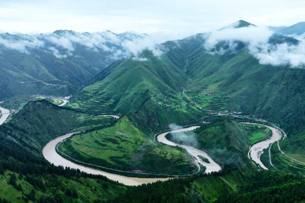 China_s_Qinghai_Xizang_Plateau__Protecting_the__Water_Tower__for_a_Greener_Future__