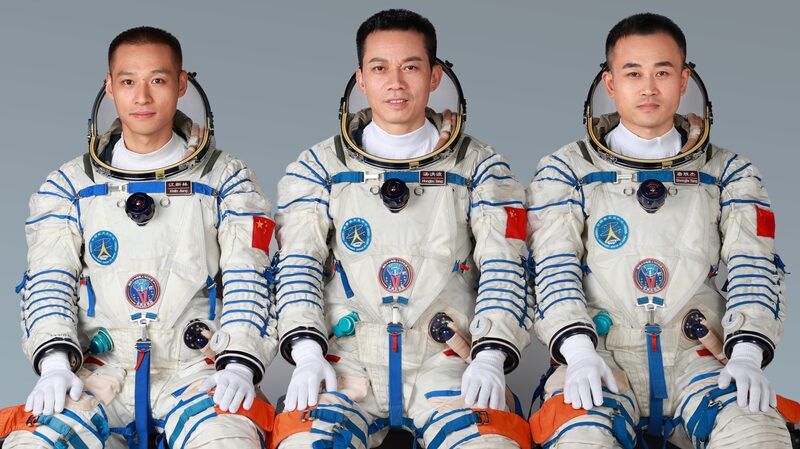China_s_Shenzhou_17_Crew_Gets_Real_at_Launch_Center_Press_Meet___poster - News for amigos, by amigos China_s_Shenzhou_17_Crew_Gets_Real_at_Launch_Center_Press_Meet__ video poster