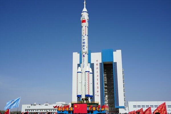 China’s Shenzhou-18 Mission Blasts Off to Space Station 🚀 China_s_Shenzhou_18_Mission_Blasts_Off_to_Space_Station__ video poster