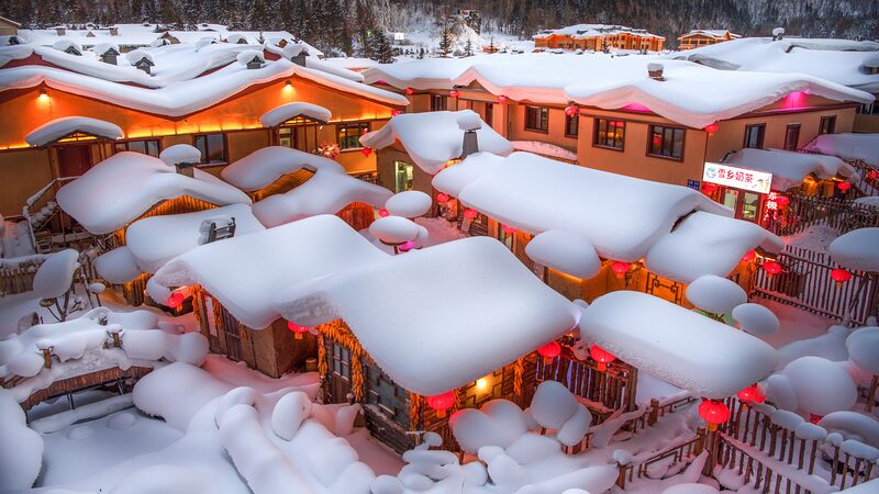 China_s_Snow_Town__Marshmallow_Cabins_and_Lantern_Lit_Nights