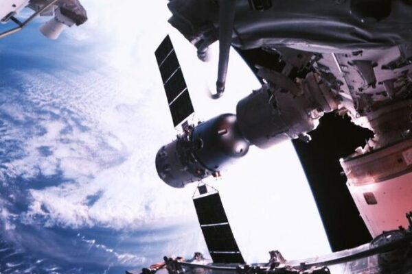 China’s Space Tech Keeps Food Fresh: New Barrier Film Prevents Spoilage China_s_Space_Tech_Keeps_Food_Fresh__New_Barrier_Film_Prevents_Spoilage