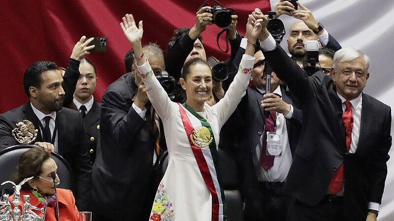 China_s_Special_Envoy_Attends_Mexico_s_Historic_Presidential_Inauguration__ - News for amigos, by amigos China_s_Special_Envoy_Attends_Mexico_s_Historic_Presidential_Inauguration__