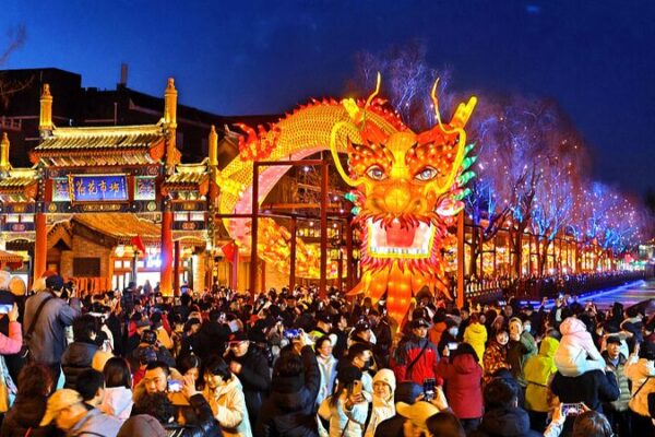 China’s Spring Festival Sparks Economic Boom with Record Travel Numbers 🎉 China_s_Spring_Festival_Sparks_Economic_Boom_with_Record_Travel_Numbers__