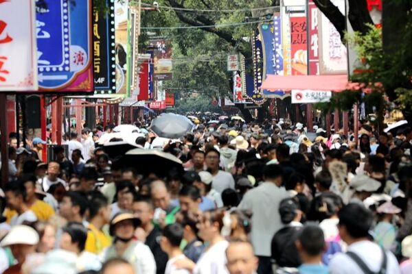 🔥 China’s Summer Buzz: Tourism and Sports Spark Economic Boom! __China_s_Summer_Buzz__Tourism_and_Sports_Spark_Economic_Boom_