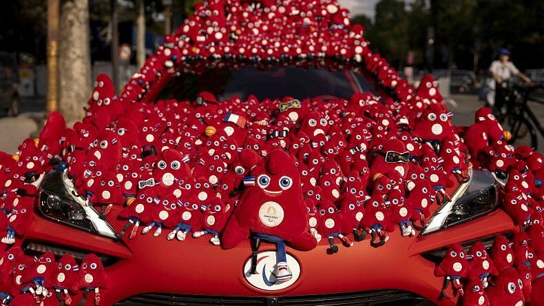 China_s_Tech_Shines_Bright_at_Paris_Olympics__ - News for amigos, by amigos China_s_Tech_Shines_Bright_at_Paris_Olympics__