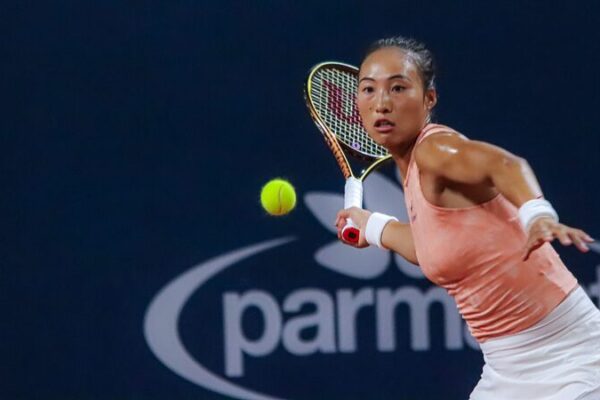 China’s Tennis Star Zheng Qinwen Blazes into Palermo Semifinals 🎾🔥 China_s_Tennis_Star_Zheng_Qinwen_Blazes_into_Palermo_Semifinals___