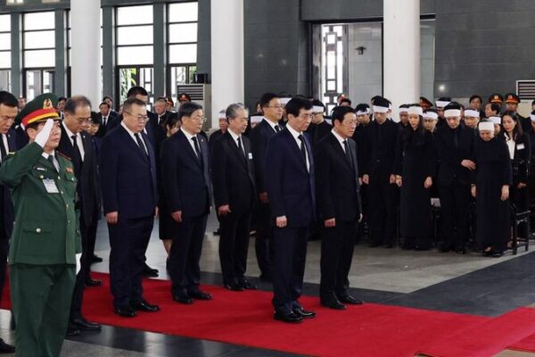 China’s Wang Huning Leads Delegation to Honor Vietnam’s Nguyen Phu Trong 🇨🇳🤝🇻🇳 China_s_Wang_Huning_Leads_Delegation_to_Honor_Vietnam_s_Nguyen_Phu_Trong______