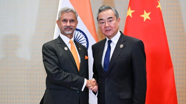 🤝 China’s Wang Yi and India’s Jaishankar Team Up for Stronger Ties! __China_s_Wang_Yi_and_India_s_Jaishankar_Team_Up_for_Stronger_Ties_