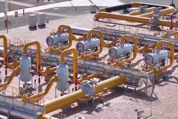 China’s West-East Gas Pipeline 4 Sparks a Greener Future! 🌱 China_s_West_East_Gas_Pipeline_4_Sparks_a_Greener_Future___