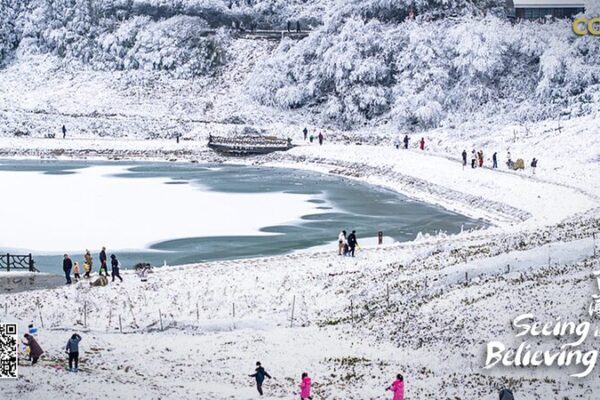 China_s_Winter_Sports_Boom__Ice_and_Snow_Economy_to_Surpass__136_Billion_by_2025